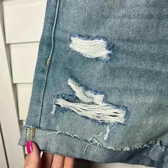 Windsor Selma Easy High Rise Cuffed Mom Shorts Size Small Medium Wash NWT - Picture 4 of 12